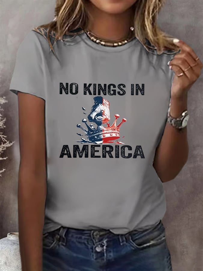 No Kings In America Print  T-shirt